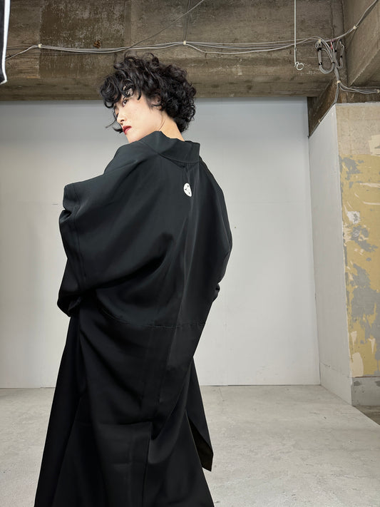 Kimono dress gown and string belt upcycled from Japanese kimono "KUROMONTSUKI KIMONO"