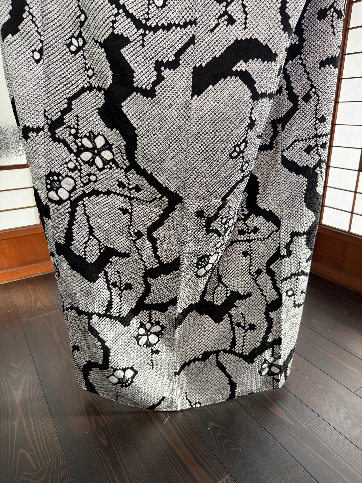 Redefining the Vintage Komon Collection "shibori, black, gold-kamon"