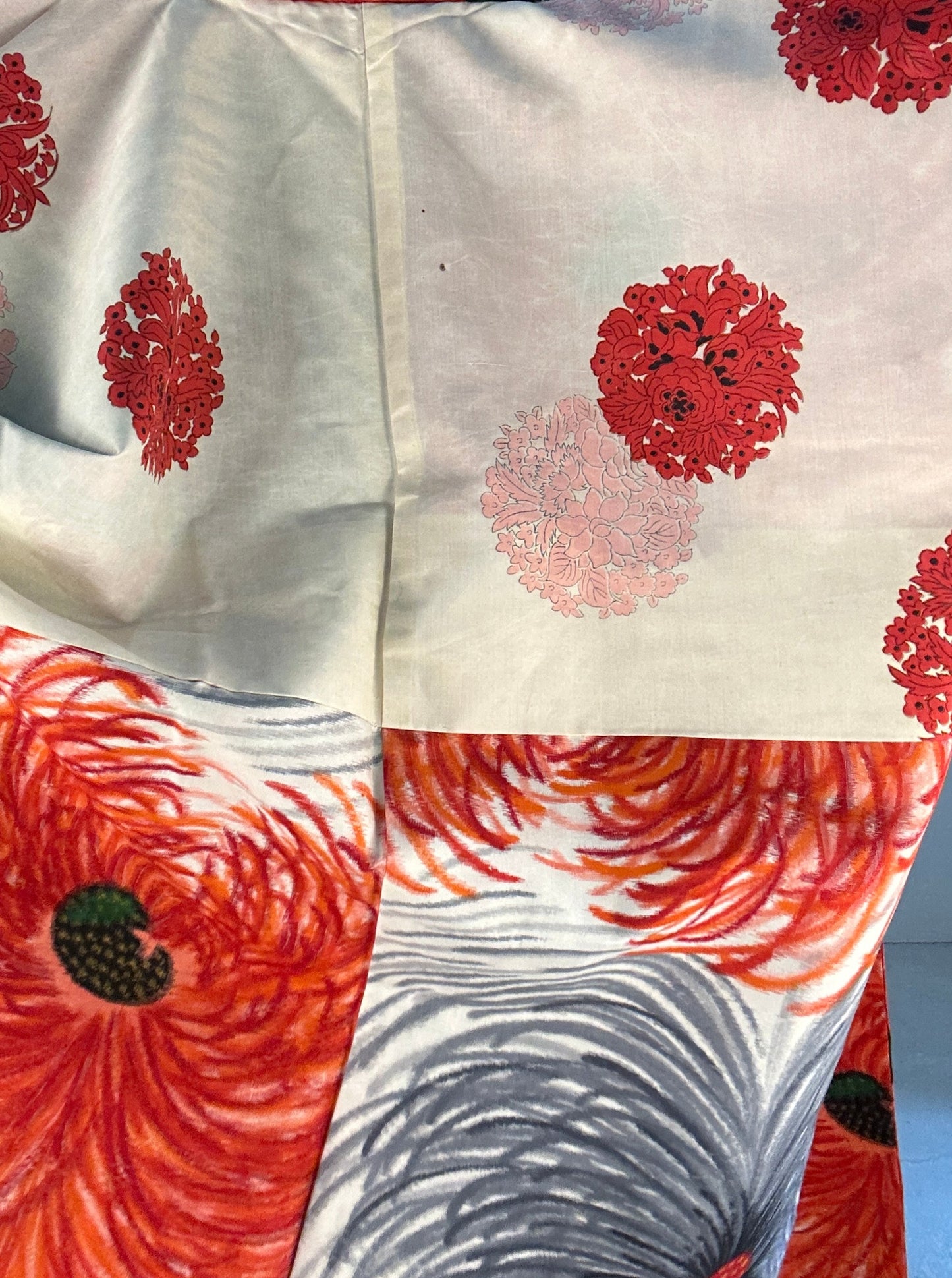 VINTAGE KAWAII HAORI "antique meisen HANA AKA"