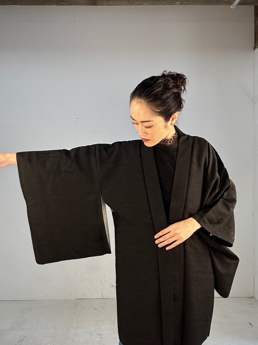 BLACK HAORI "ground pattern KAMON” maru ni shinozasa