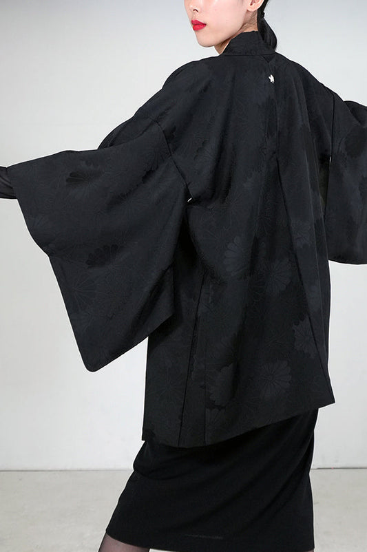 VINTAGE BLACK HAORI "ground pattern, kiku, BLK174"