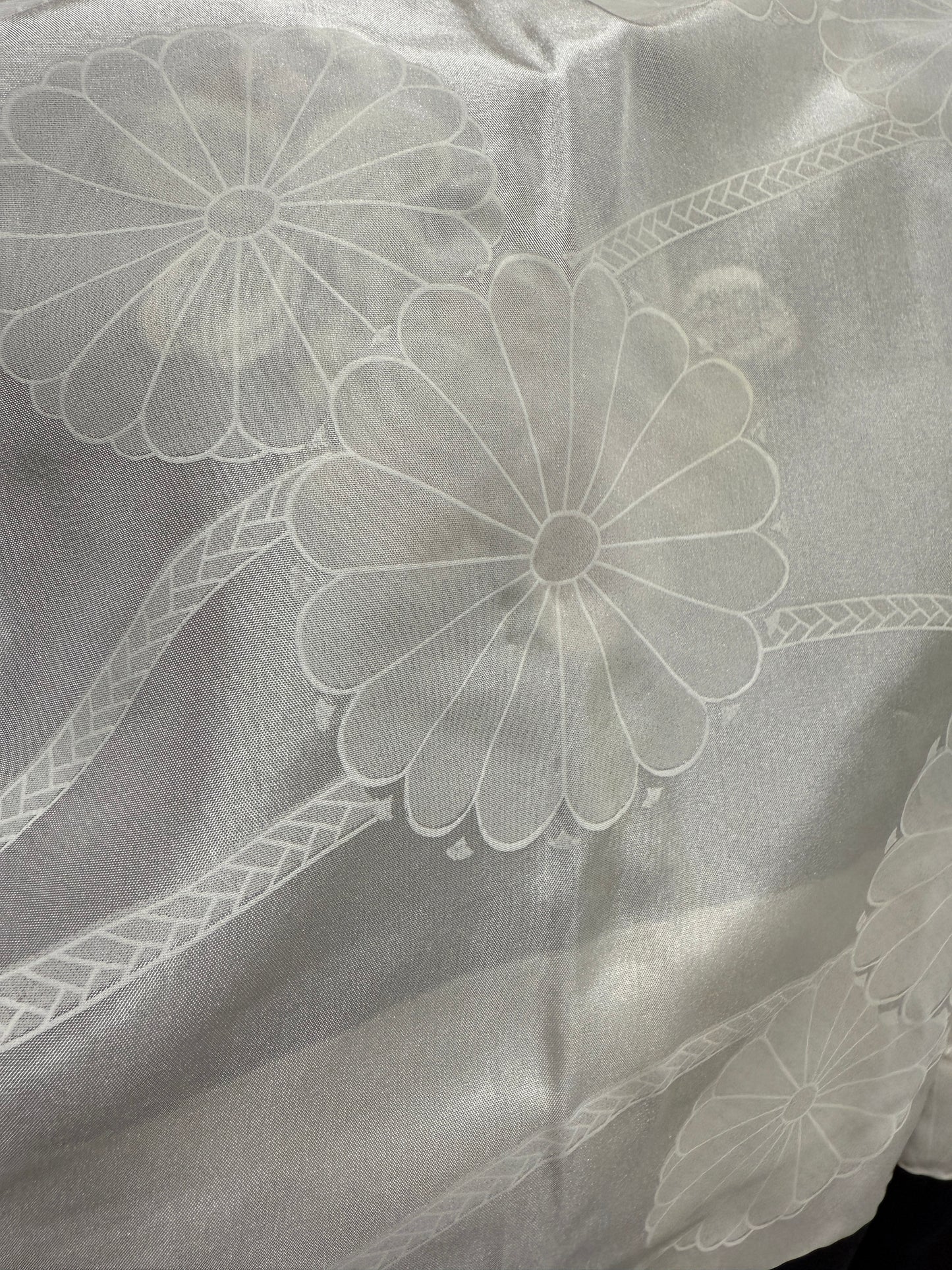 VINTAGE BLACK HAORI "momoiro-flower, embroidery"