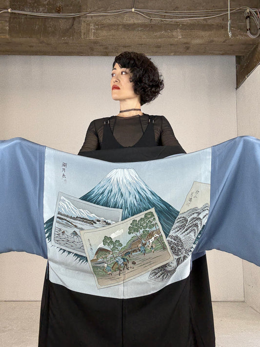 VINTAGE KUROMONTSUKI HAORI "fuji"