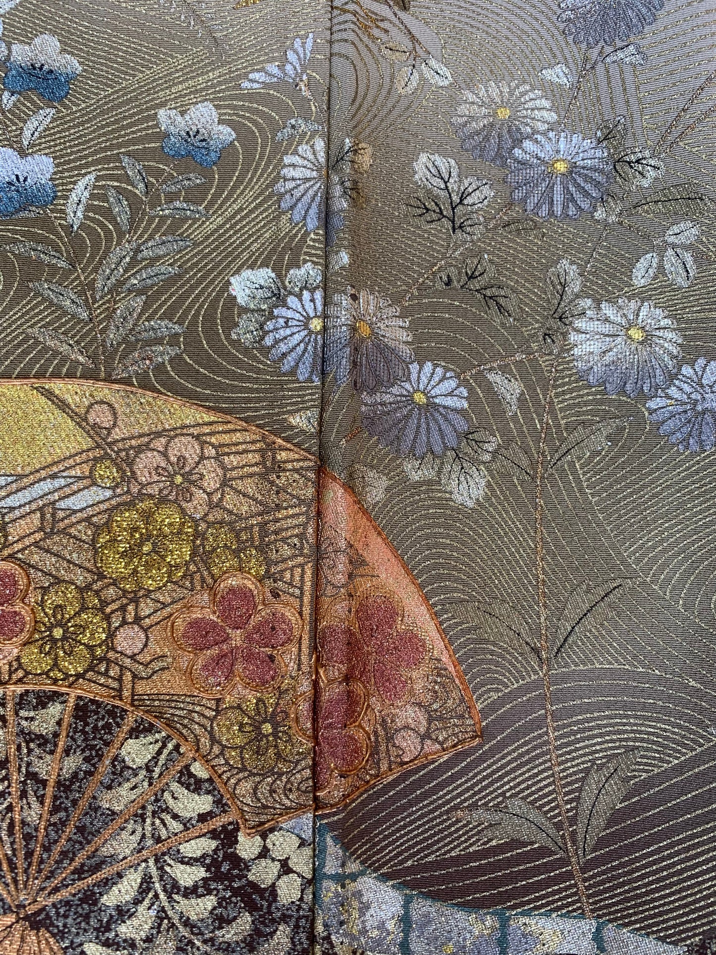 Redefining the Vintage Kurotomesode Collection "Kuyou, KTS001"