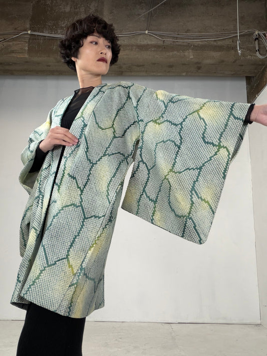 VINTAGE SHIBORI HAORI "green-bokashi"