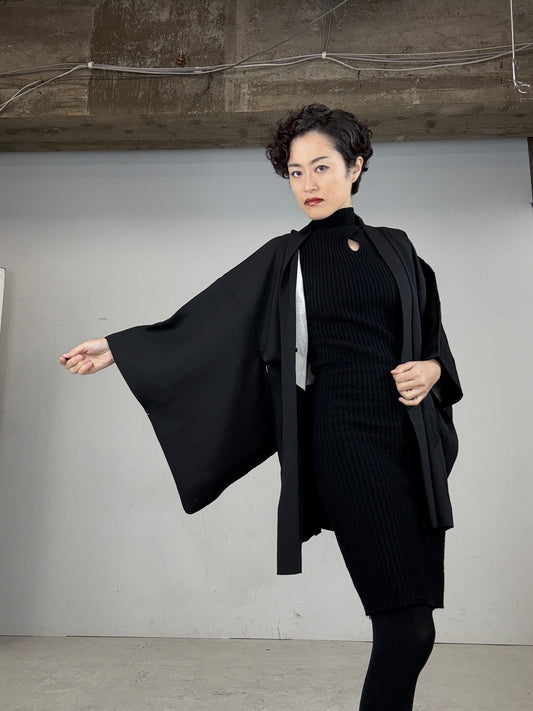 VINTAGE BLACK HAORI "ground pattern, mitsu-kashiwa"