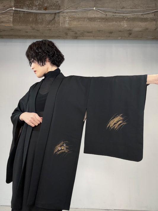VINTAGE BLACK HAORI "susuki-kobana, BLK123"