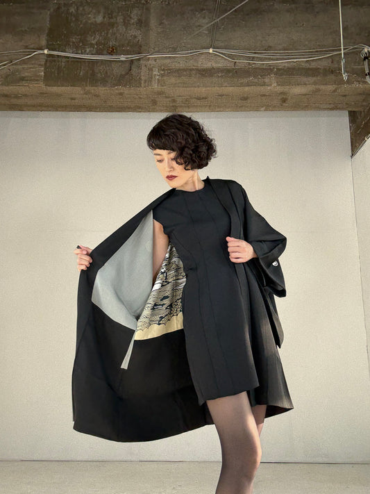 VINTAGE KUROMONTSUKI HAORI "hanga"