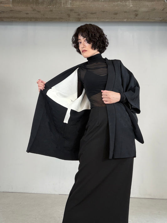VINTAGE BLACK HAORI "motifs of the Four Seasons, katabami-mon, BLK180"