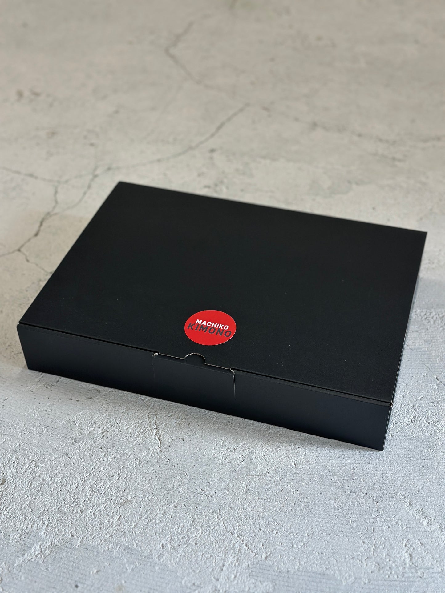 VINTAGE BLACK KIMONO MONTSUKI "very unique kamon"