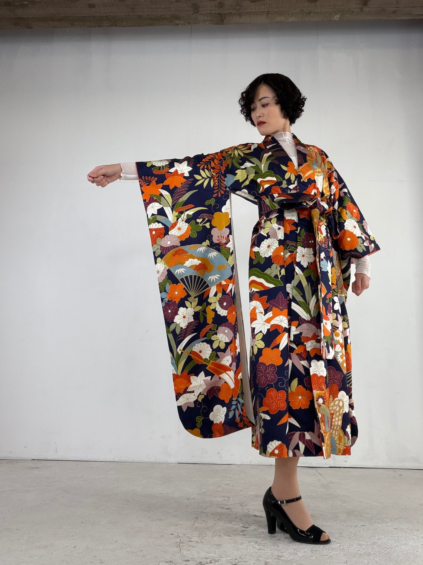 Furisode Kimono Dress Gown with String Belt – Upcycled from Vintage Japanese Kimono "kon, hana, DRE026"