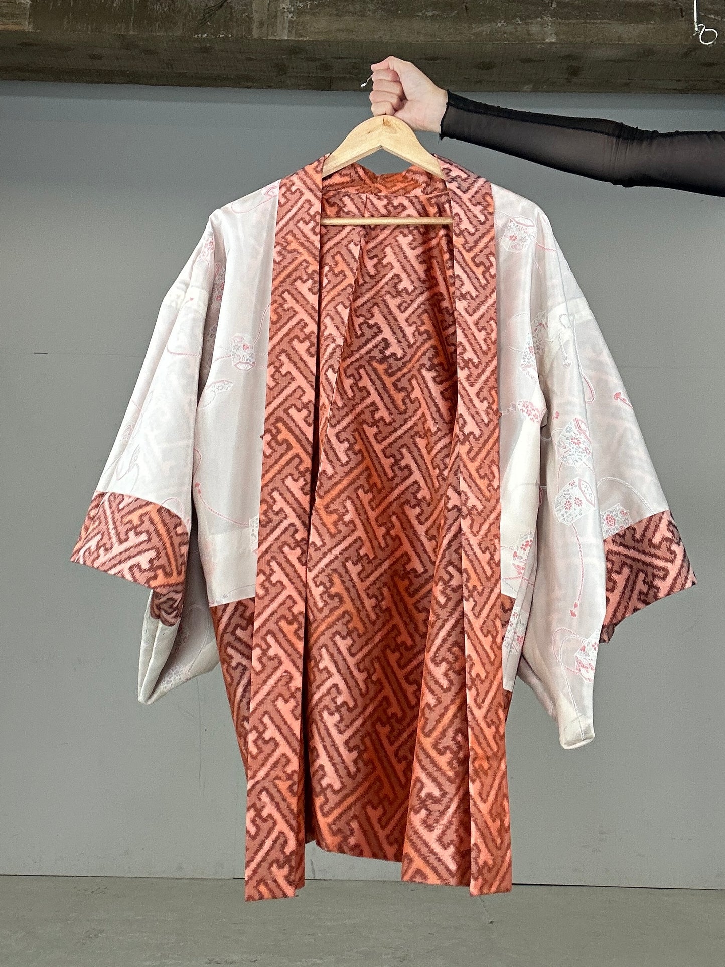 Tsumugi HAORI and KIMONO Skirt, Camisole upcycled from Japanese kimono"manjitsunagi"