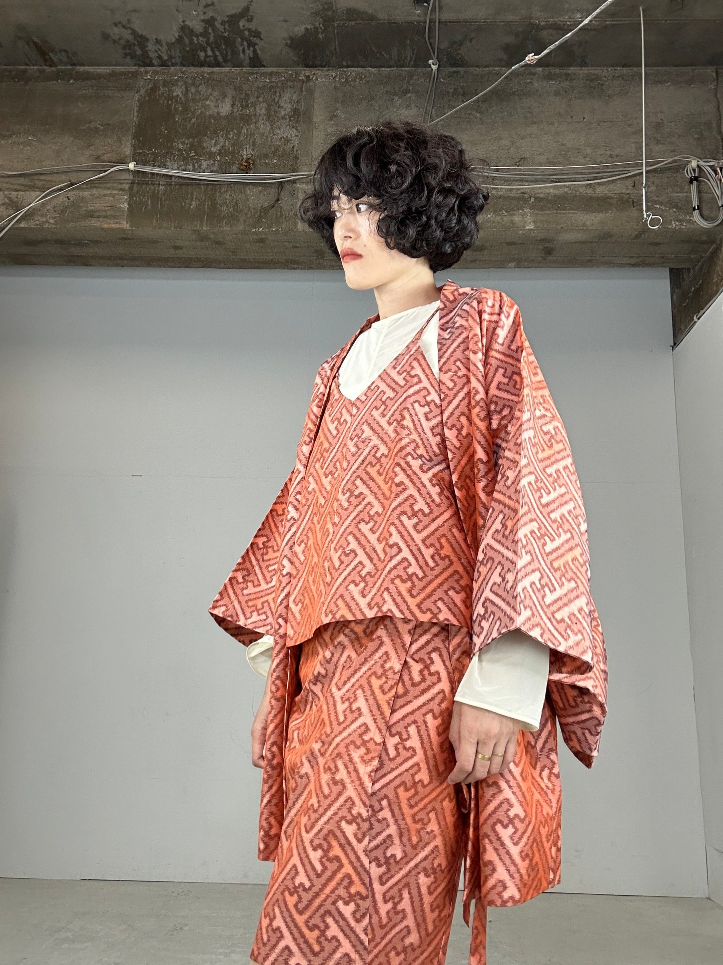 Tsumugi HAORI and KIMONO Skirt, Camisole upcycled from Japanese kimono"manjitsunagi"