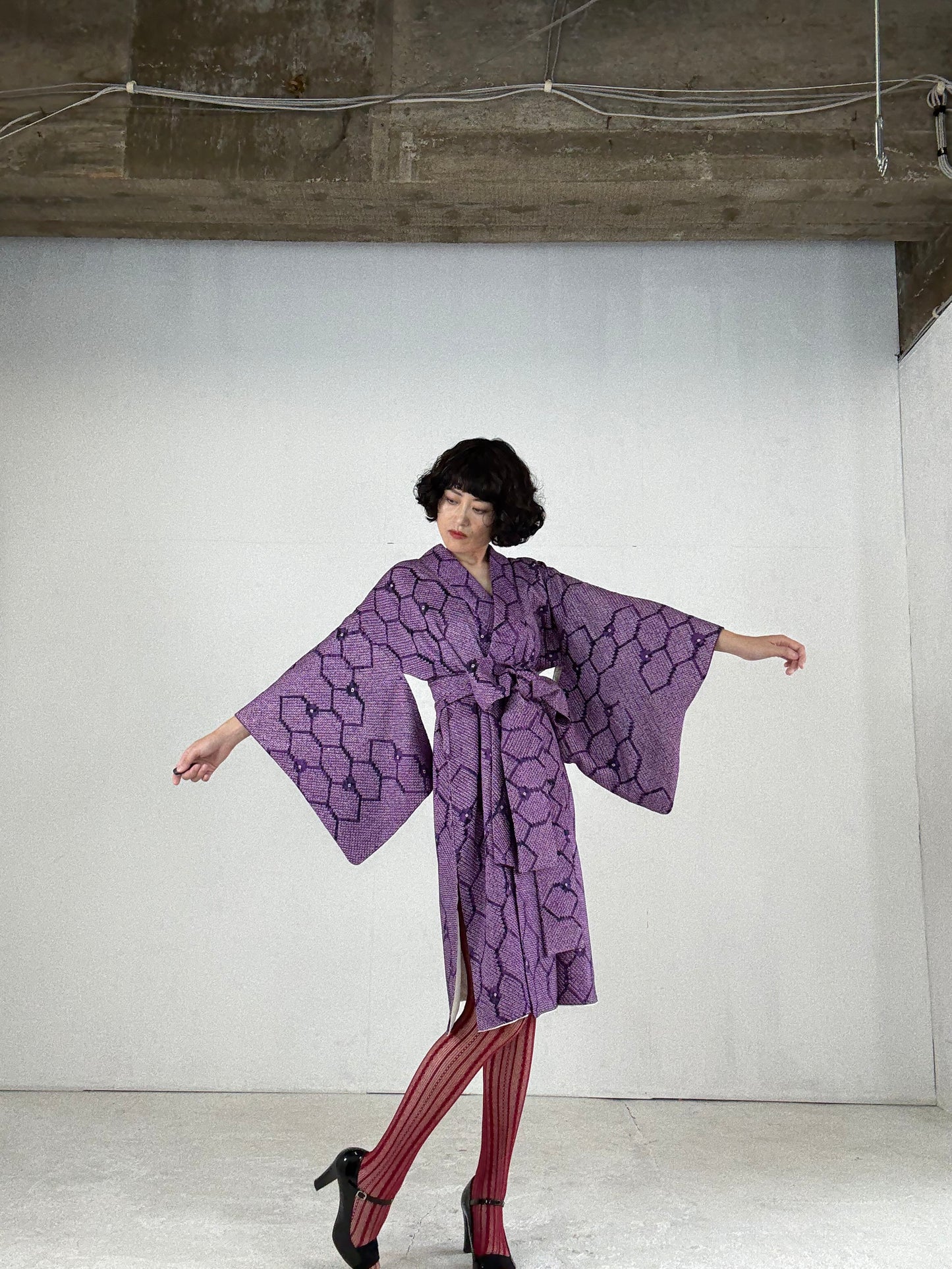 Kimono dress gown and string belt upcycled from Japanese kimono "shibori, murasaki" Big Ribbon