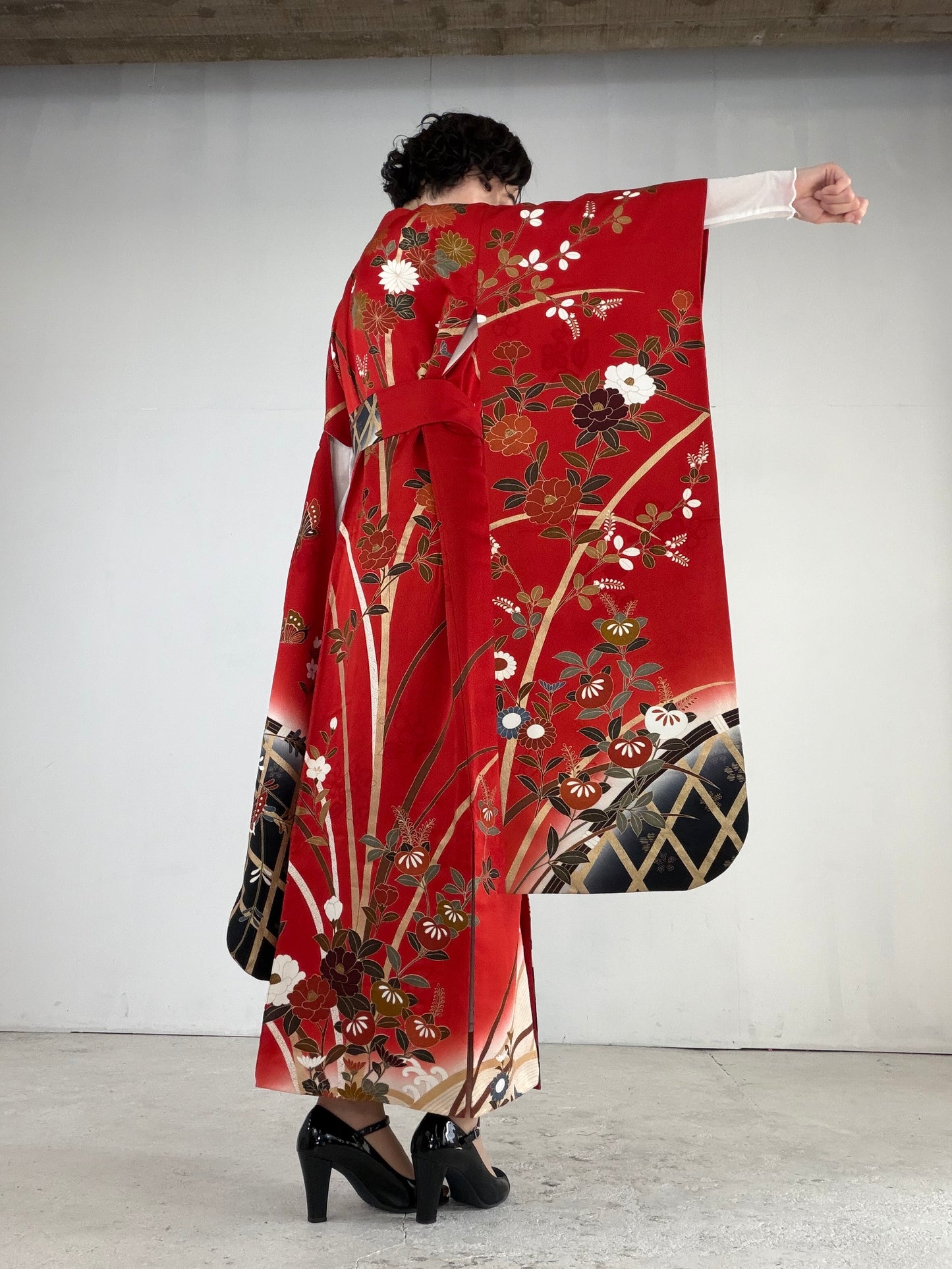 Furisode Kimono Dress Gown with String Belt – Upcycled from Vintage Japanese Kimono "red, black, gold DRE023"