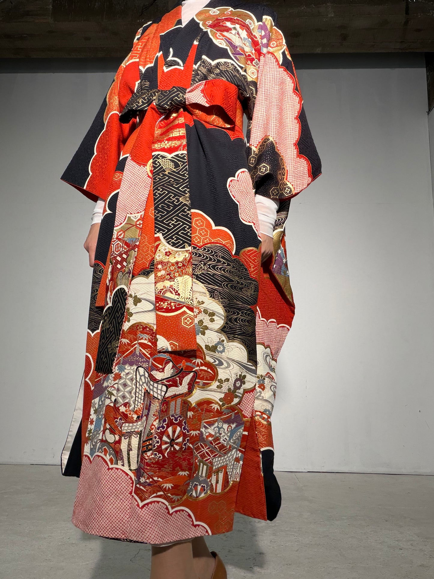 Furisode Kimono Dress Gown with String Belt – Upcycled from Vintage Japanese Kimono "red, kuro, DRE038"