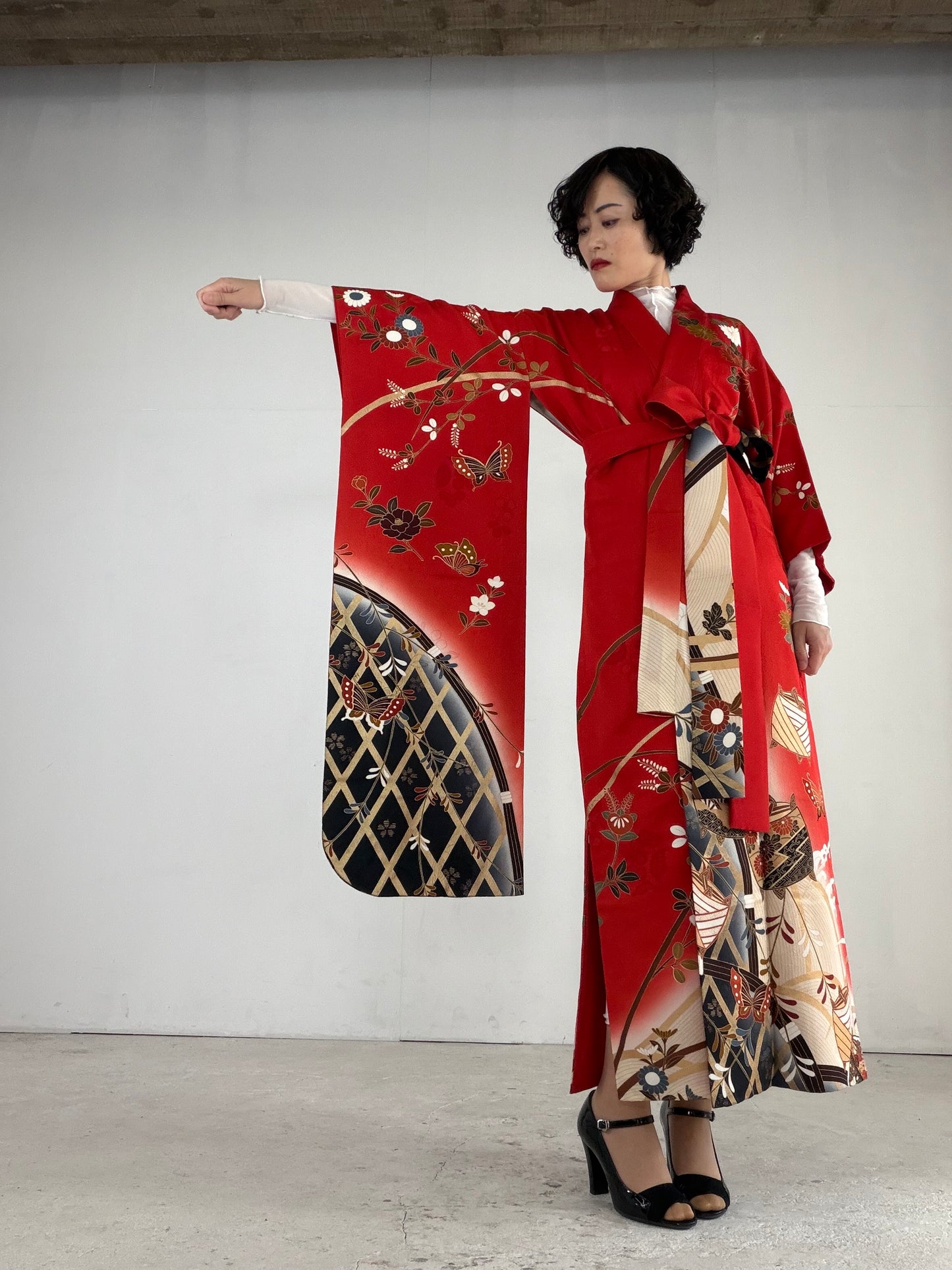 Furisode Kimono Dress Gown with String Belt – Upcycled from Vintage Japanese Kimono "red, black, gold DRE023"