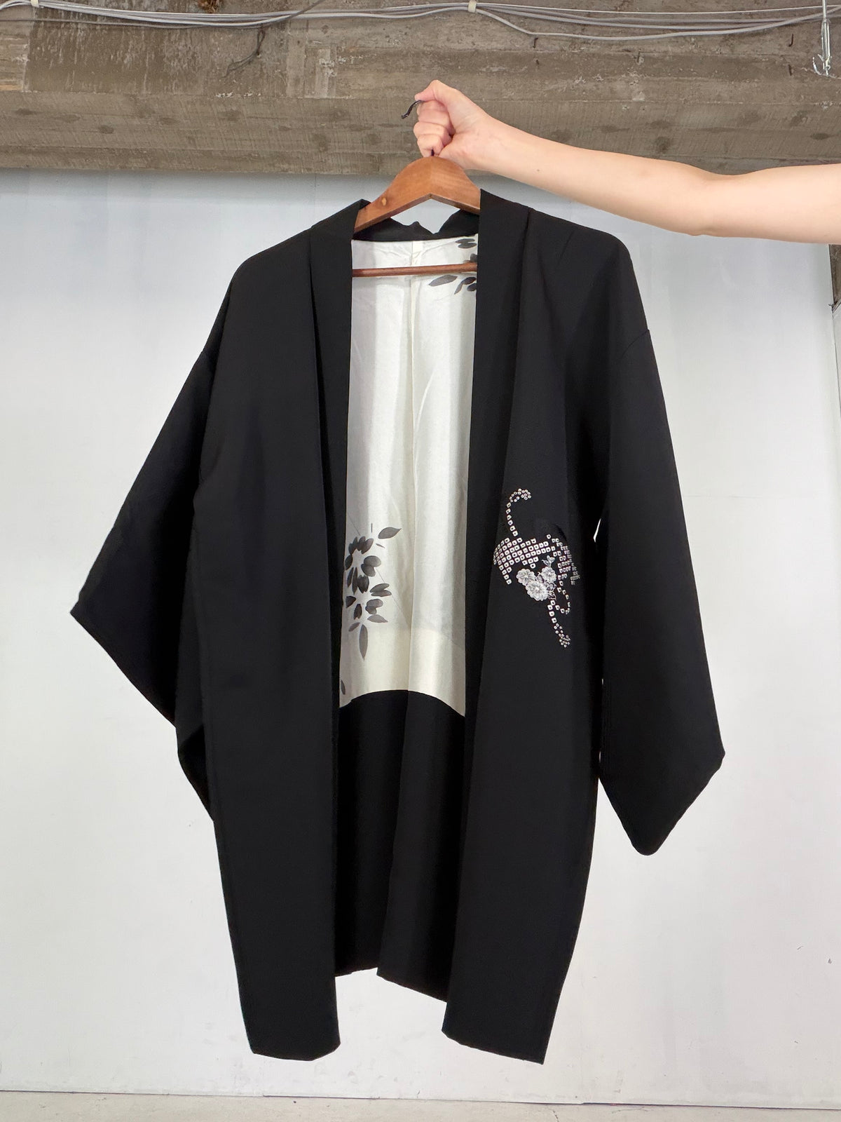 VINTAGE BLACK HAORI  "BLK204" *damage