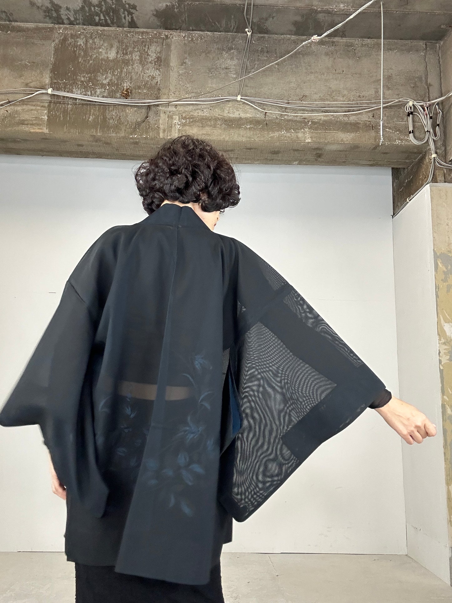 VINTAGE BLACK  HAORI SHEER “ao kusabana"