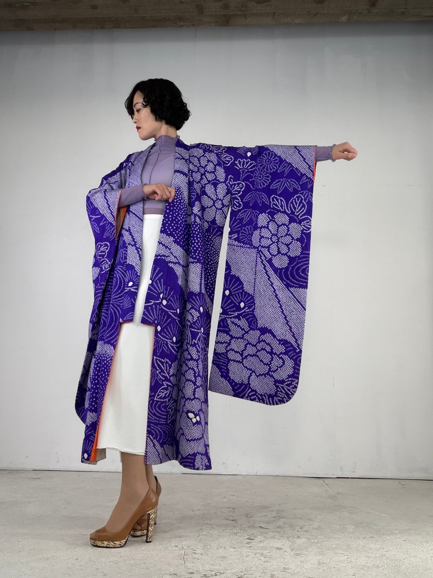Furisode Kimono Dress Gown with String Belt – Upcycled from Vintage Japanese Kimono "shibori, ,murasaki, DRE022"