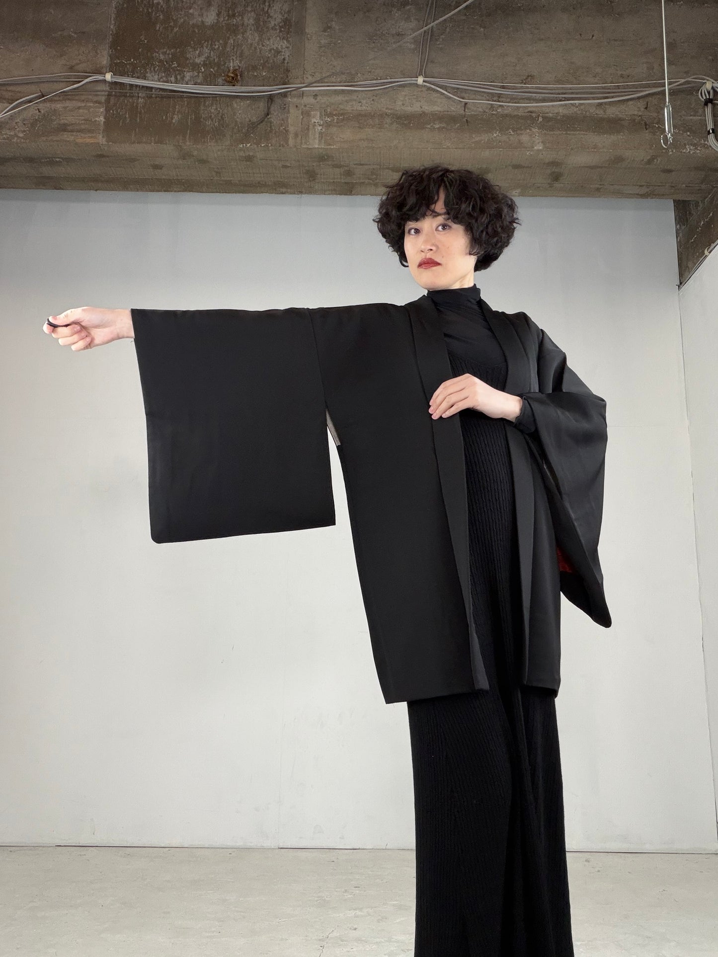 VINTAGE BLACK HAORI  "red, BLK141"