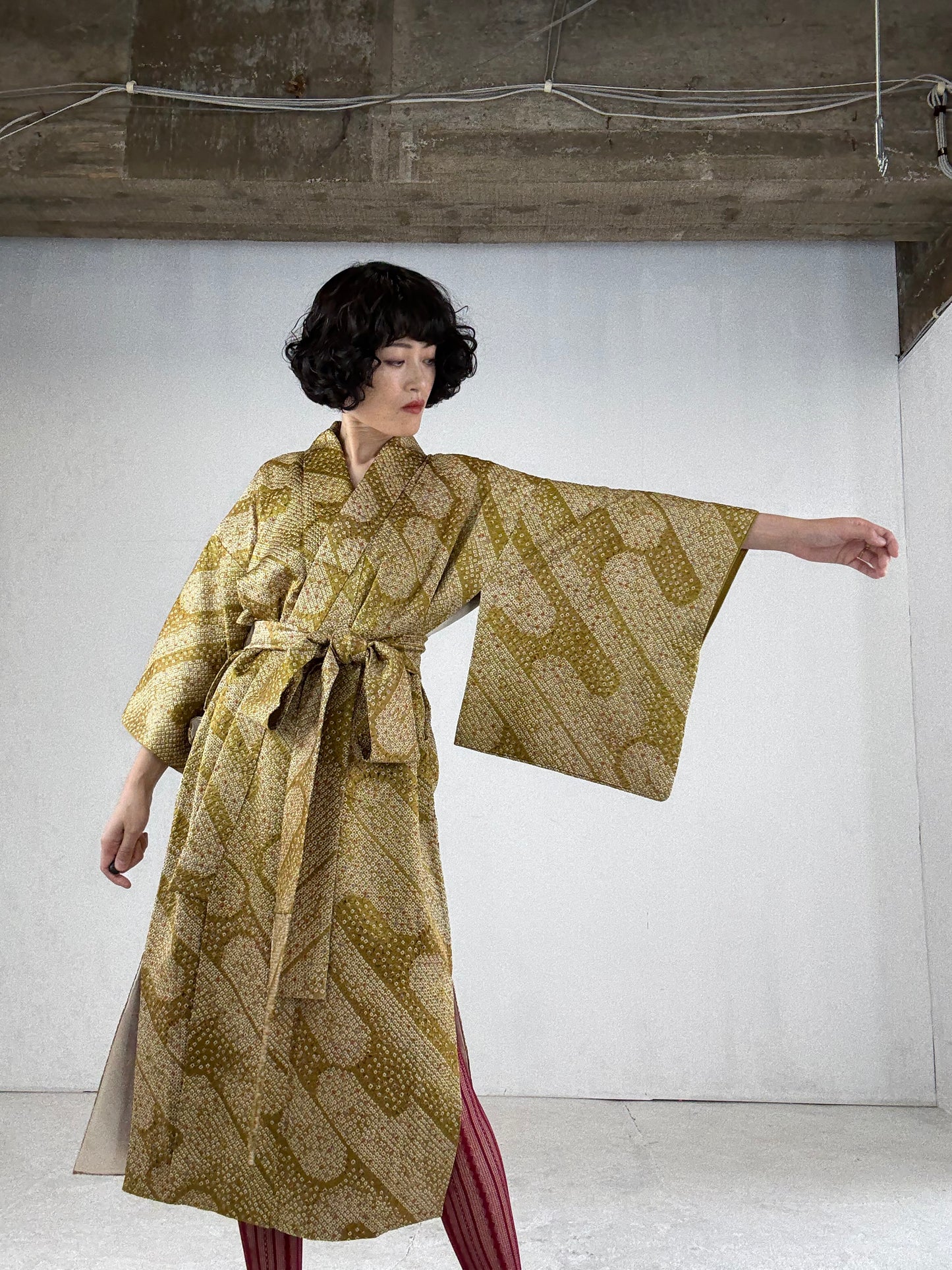 Kimono dress gown and string belt upcycled from Japanese kimono "shibori, yellow" Big Ribbon