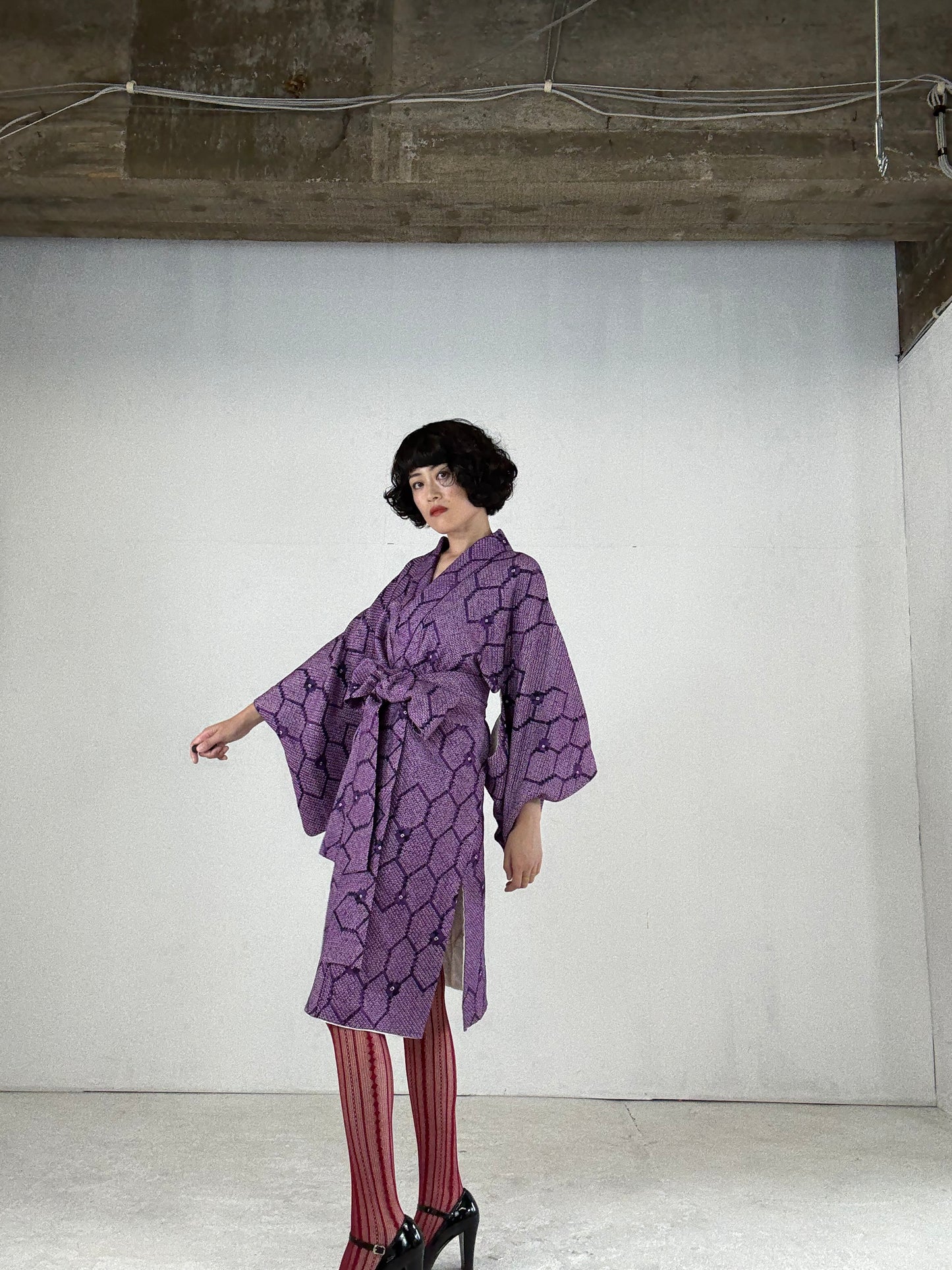 Kimono dress gown and string belt upcycled from Japanese kimono "shibori, murasaki" Big Ribbon