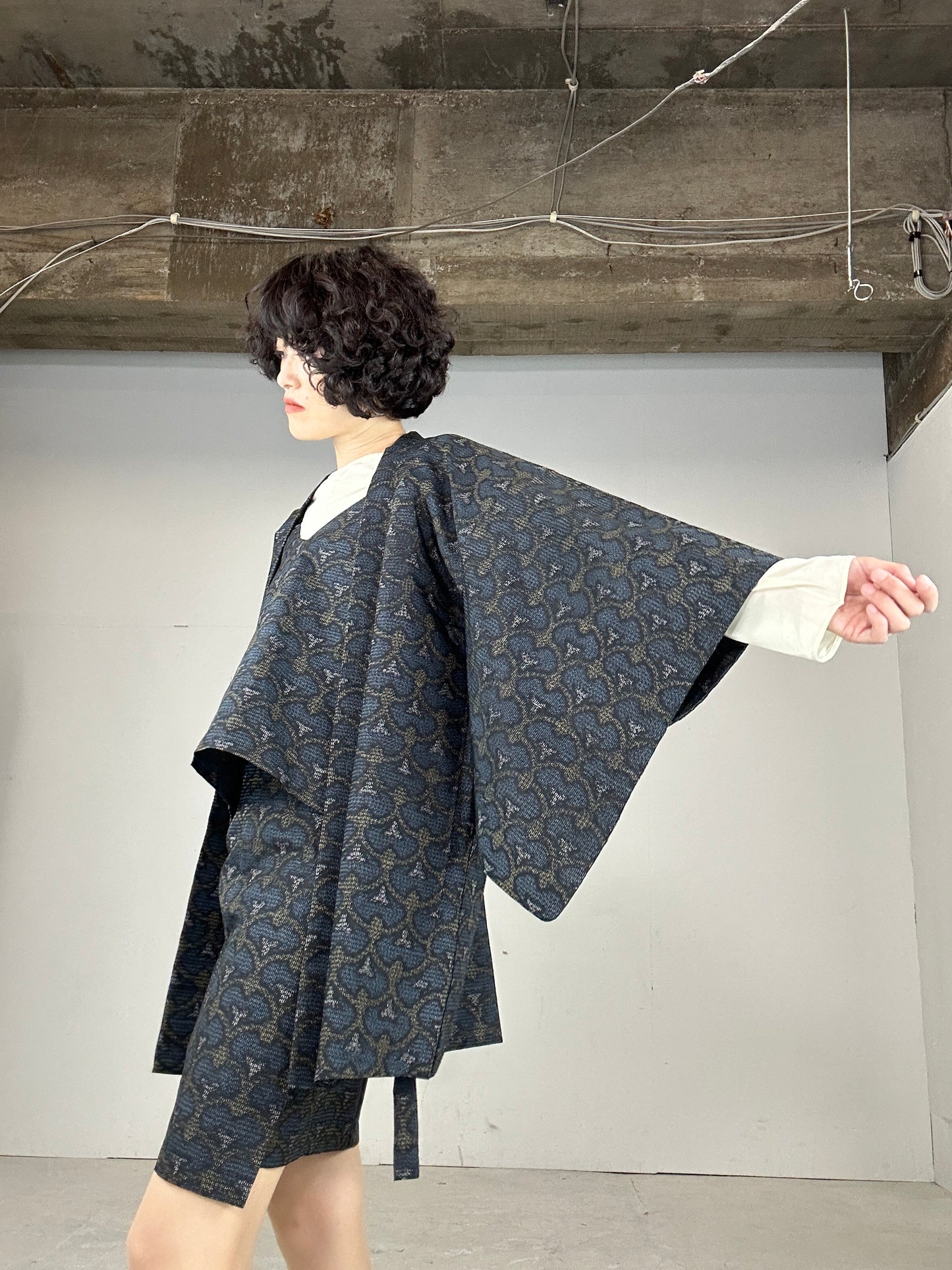 Tsumugi HAORI and KIMONO Skirt, Camisole upcycled from Japanese kimono"rankamon"