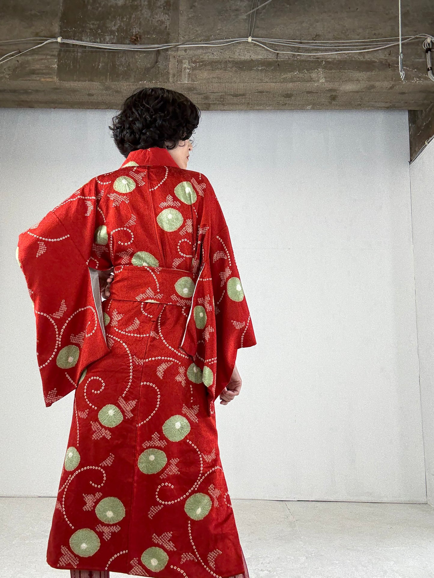 Kimono dress gown and string belt upcycled from Japanese kimono "shibori, red" Big Ribbon