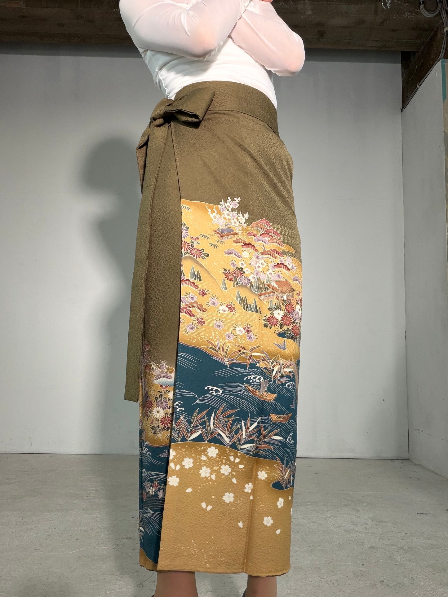 IROTOME SKIRT UPCYCLED FROM JAPANESE KIMONO "IRO138"