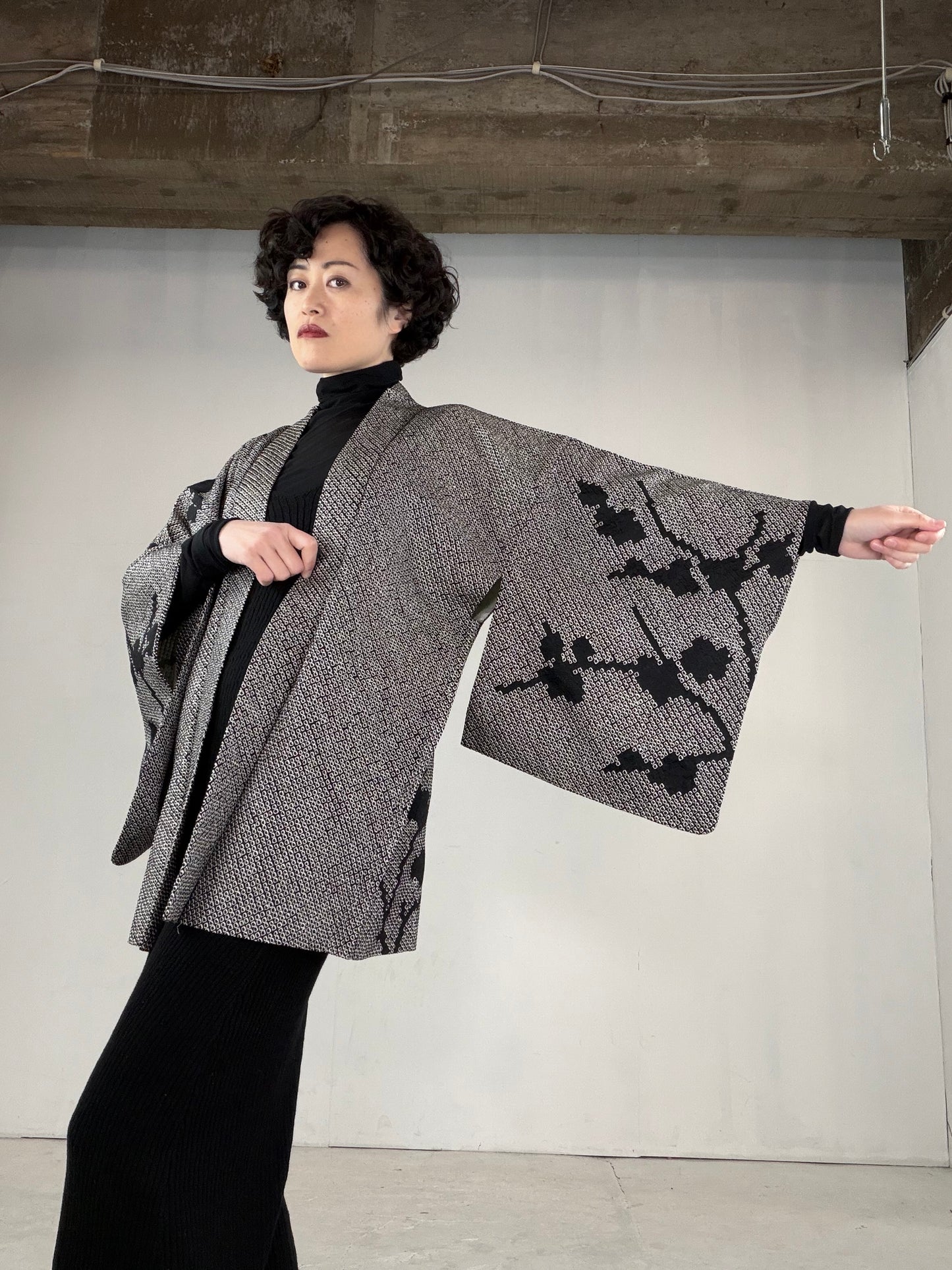 VINTAGE SHIBORI HAORI  "SIB129"