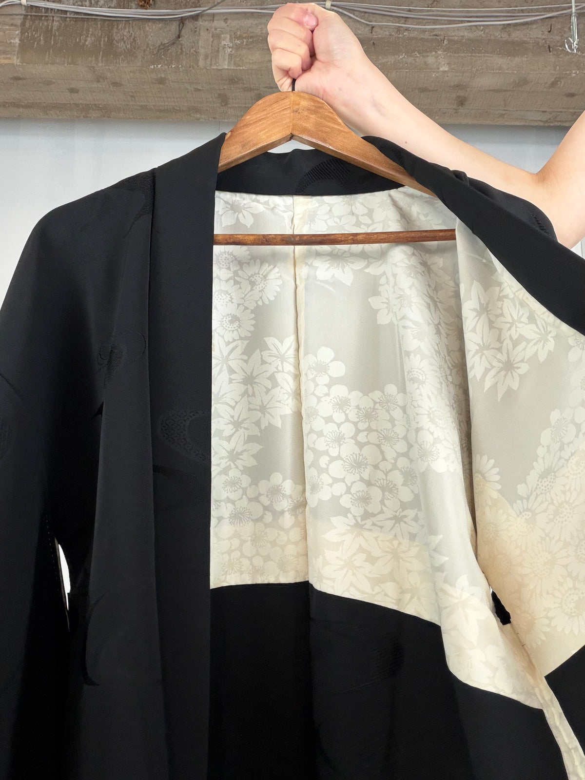 VINTAGE BLACK HAORI  "Moon-Shaped Water Motif,  BLK208" *damage