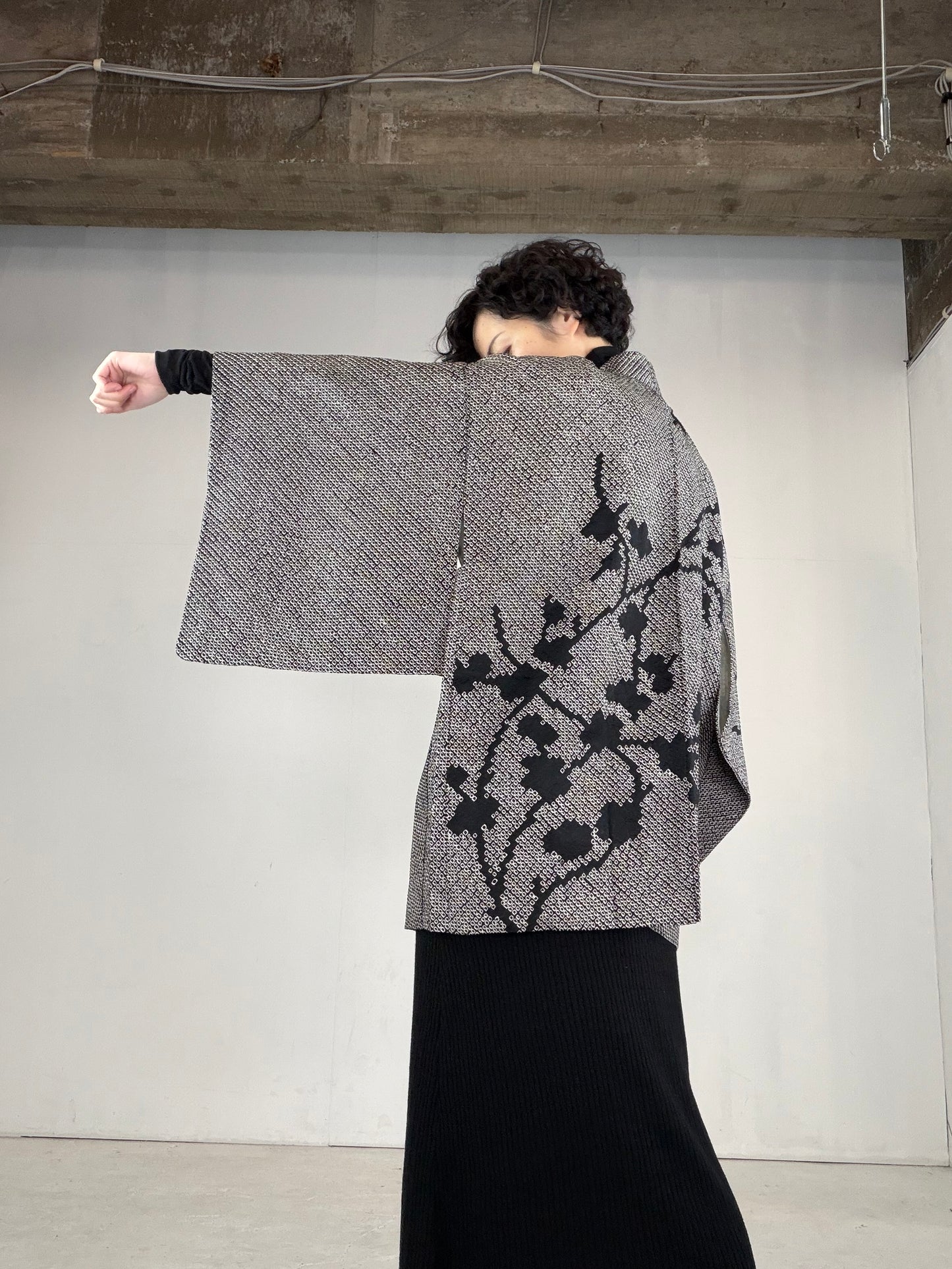 VINTAGE SHIBORI HAORI  "SIB129"