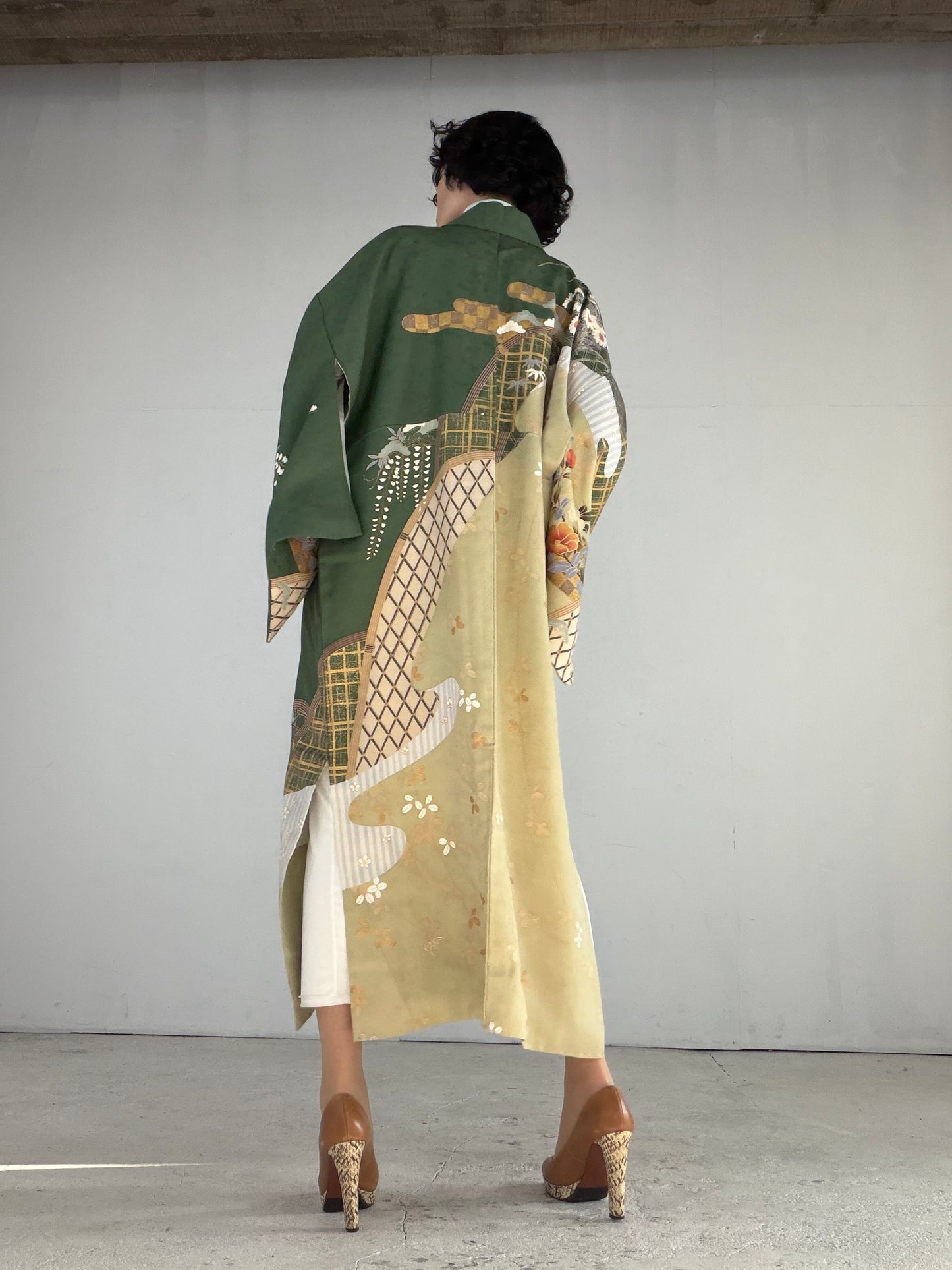 Houmongi Kimono Dress Gown with String Belt – Upcycled from Vintage Japanese Kimono "green, DRE029"
