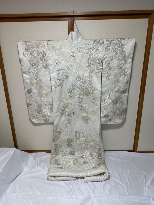 VINTAGE UCHIKAKE SHIRO