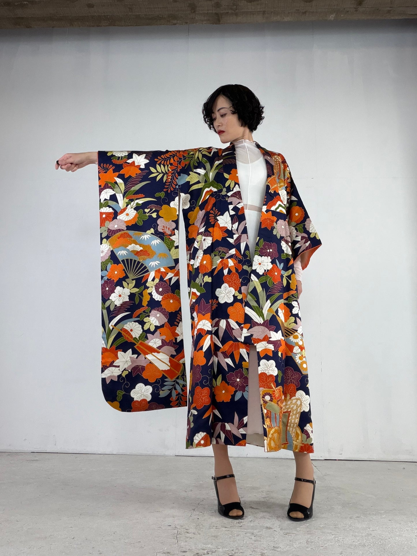 Furisode Kimono Dress Gown with String Belt – Upcycled from Vintage Japanese Kimono "kon, hana, DRE026"