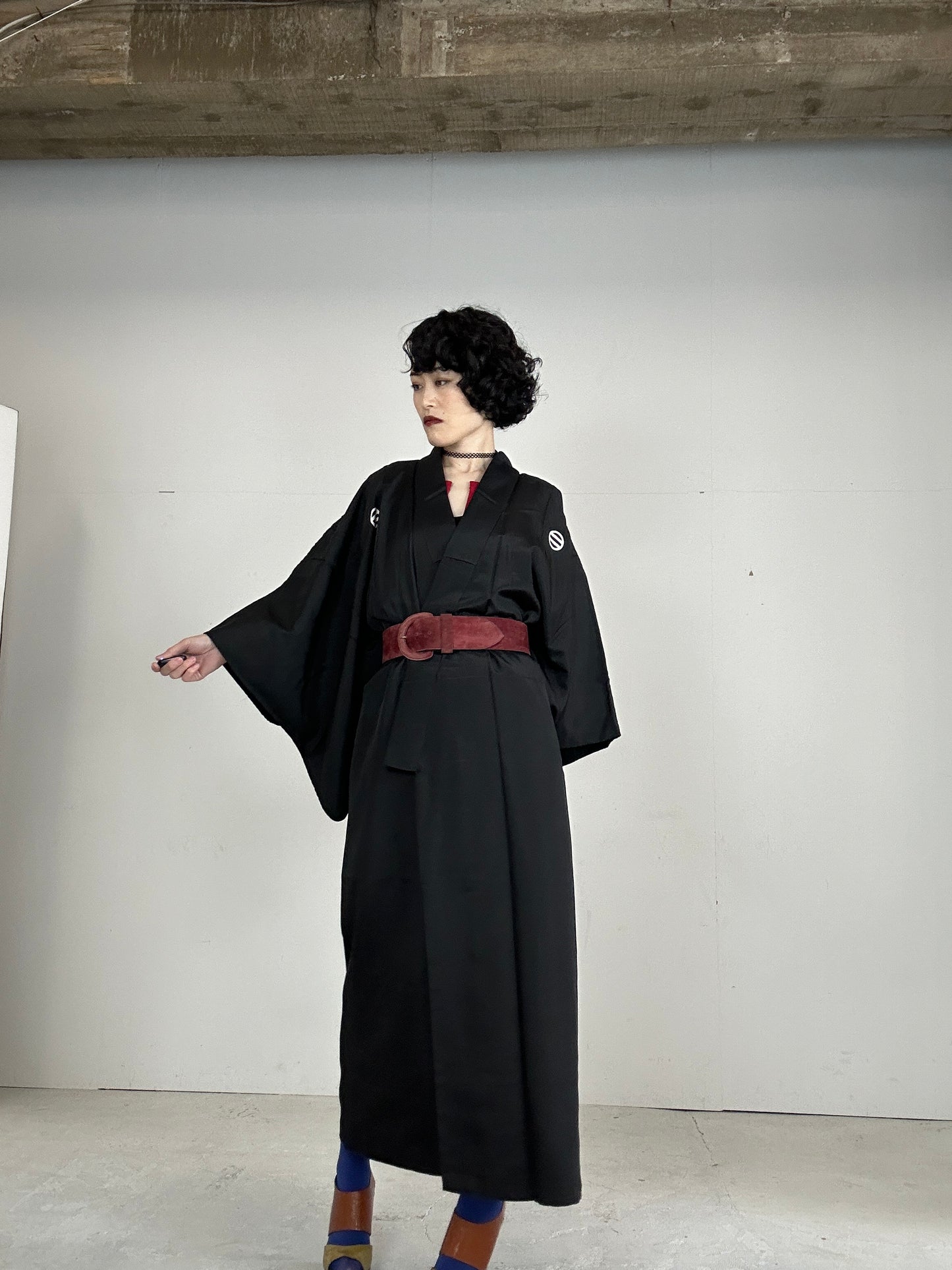 BLACK KIMONO MONTSUKI "MARUNIHUTATSUHIKI"