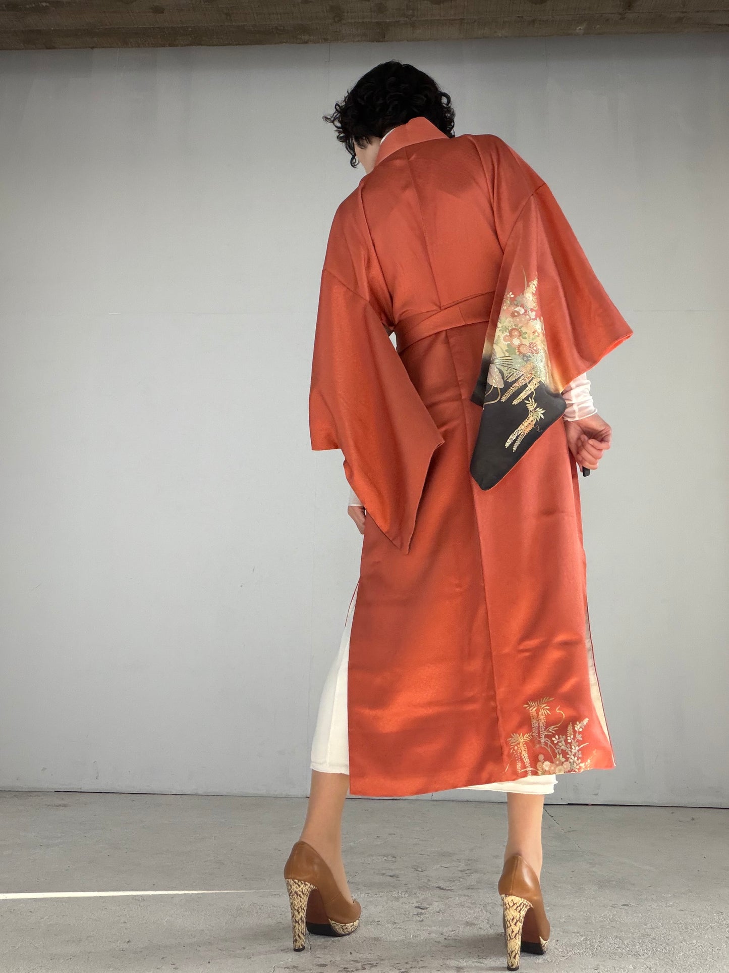 Houmongi Kimono Dress Gown with String Belt – Upcycled from Vintage Japanese Kimono "susokuro, DRE030"