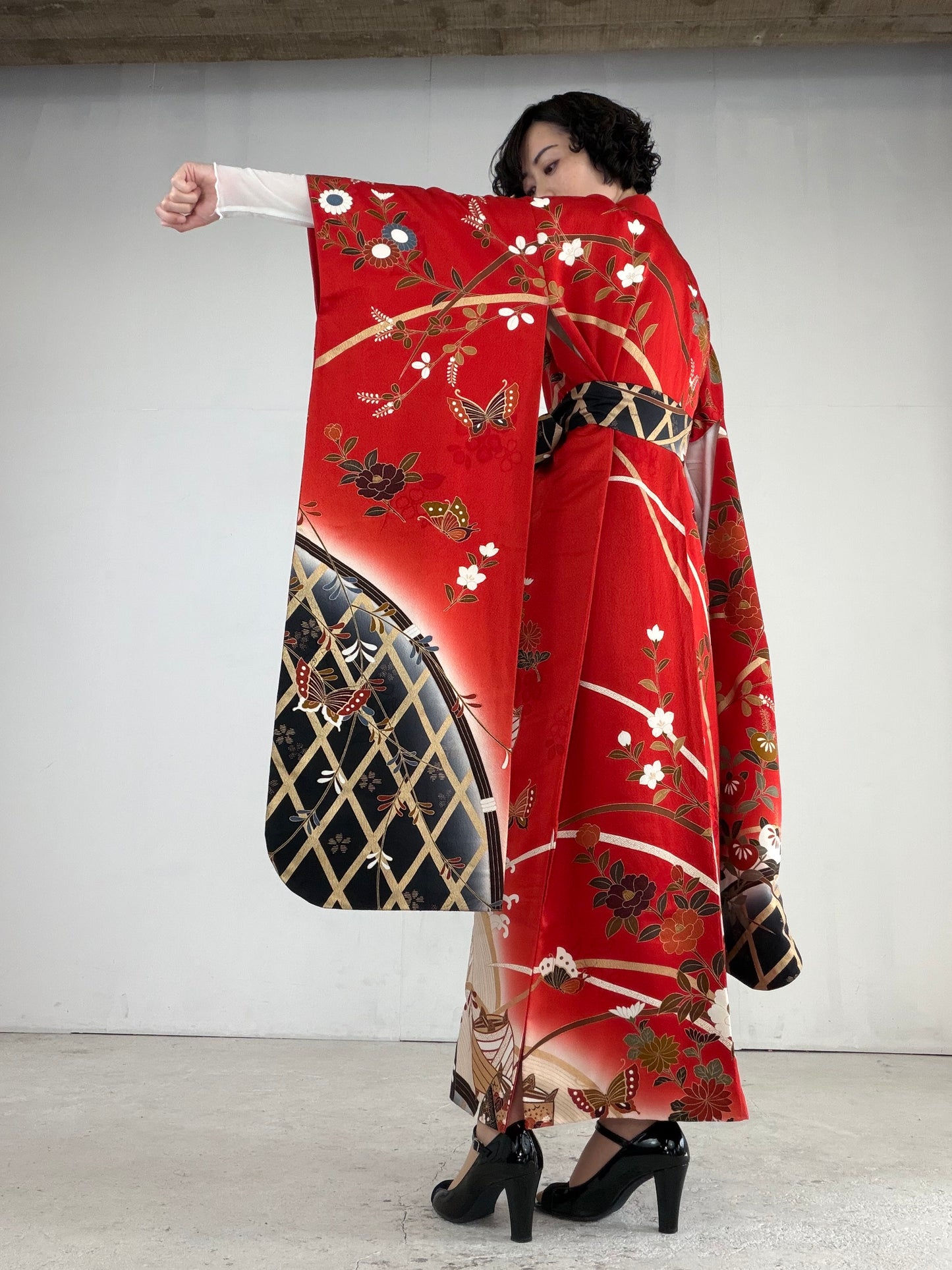 Furisode Kimono Dress Gown with String Belt – Upcycled from Vintage Japanese Kimono "red, black, gold DRE023"