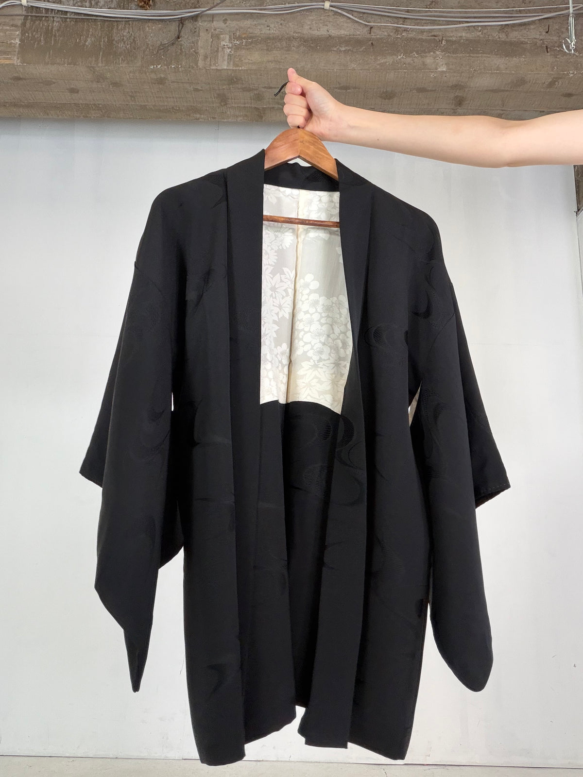 VINTAGE BLACK HAORI  "Moon-Shaped Water Motif,  BLK208" *damage