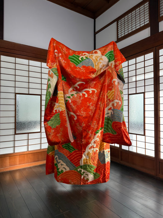 Redefining the Vintage Furisode Collection "shu, gold, nami"