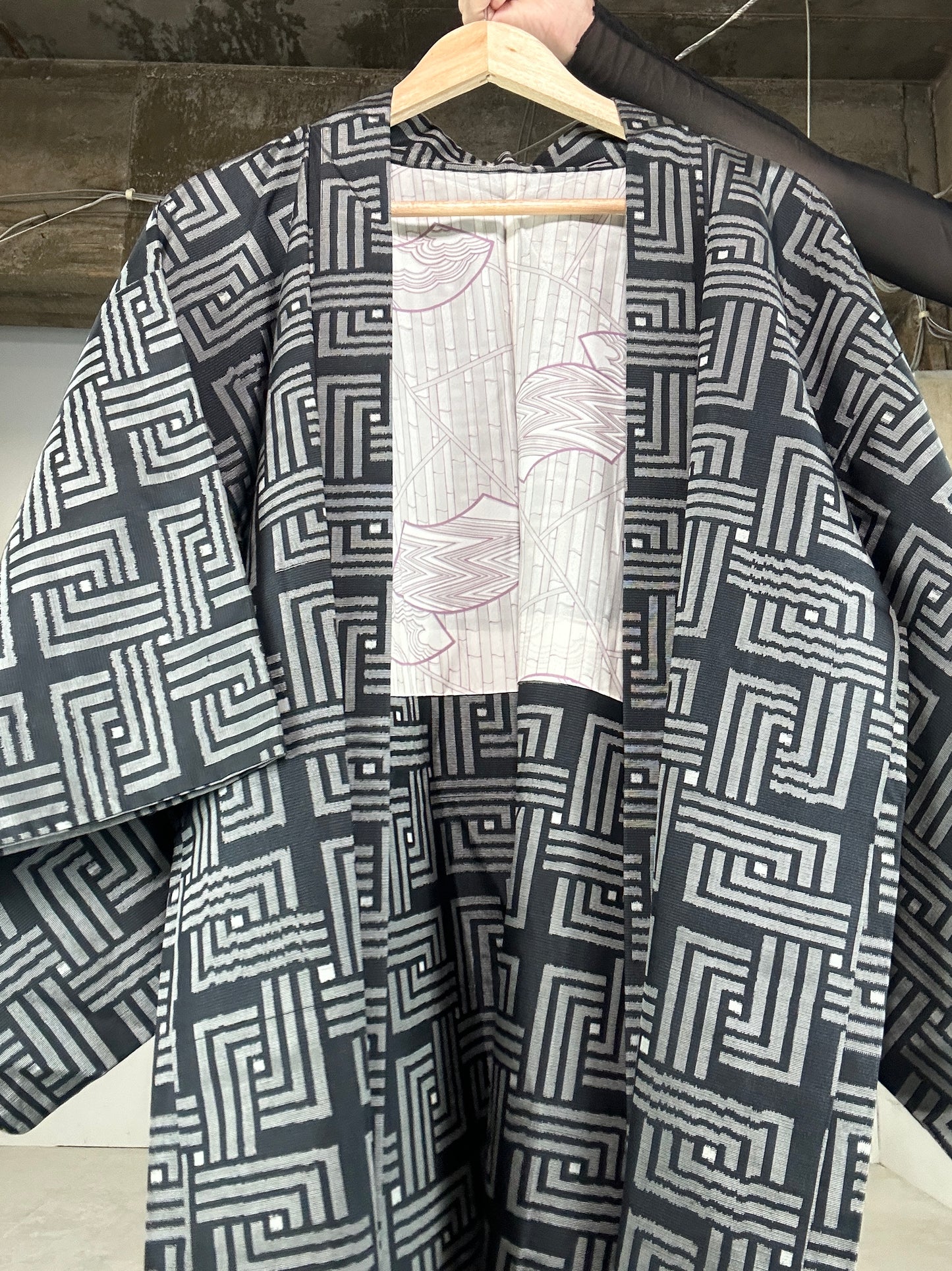 Tsumugi HAORI and KIMONO Skirt, Camisole upcycled from Japanese kimono"rokuyatagoushi"