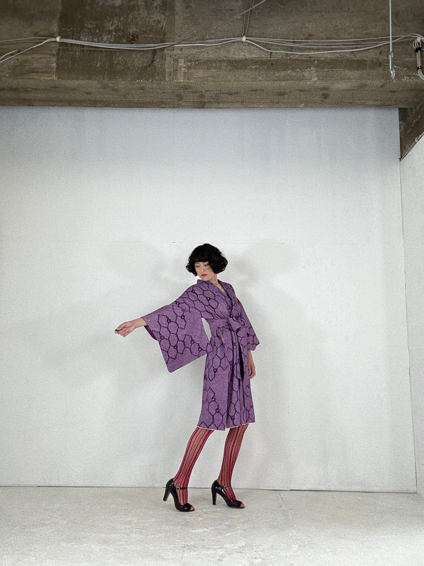 Kimono dress gown and string belt upcycled from Japanese kimono "shibori, murasaki" Big Ribbon