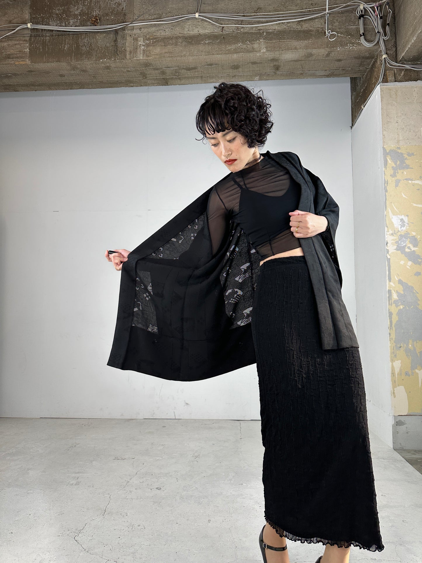 VINTAGE BLACK  HAORI SHEER “ougi montsukii"