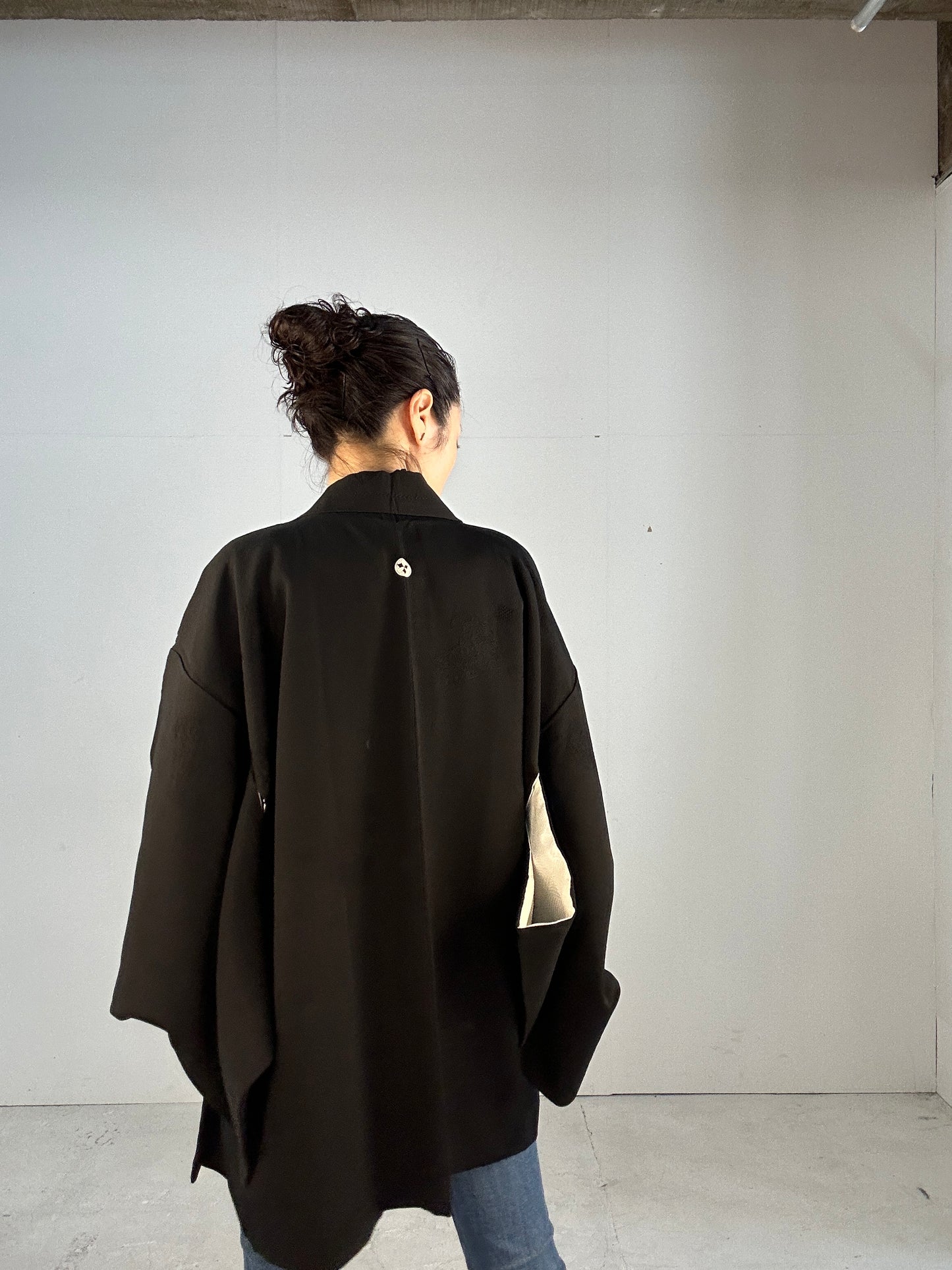 BLACK HAORI "ground pattern KAMON” maru ni 9mai zasa