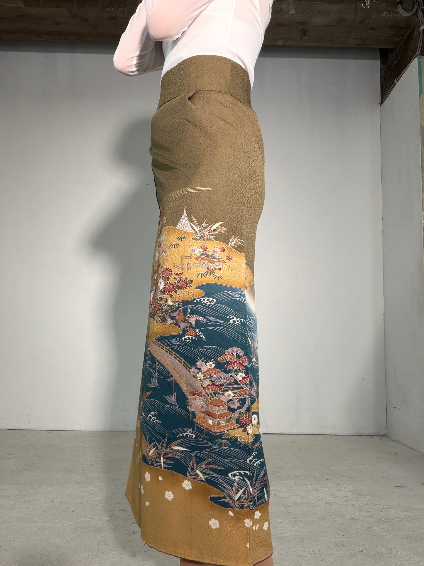 IROTOME SKIRT UPCYCLED FROM JAPANESE KIMONO "IRO138"