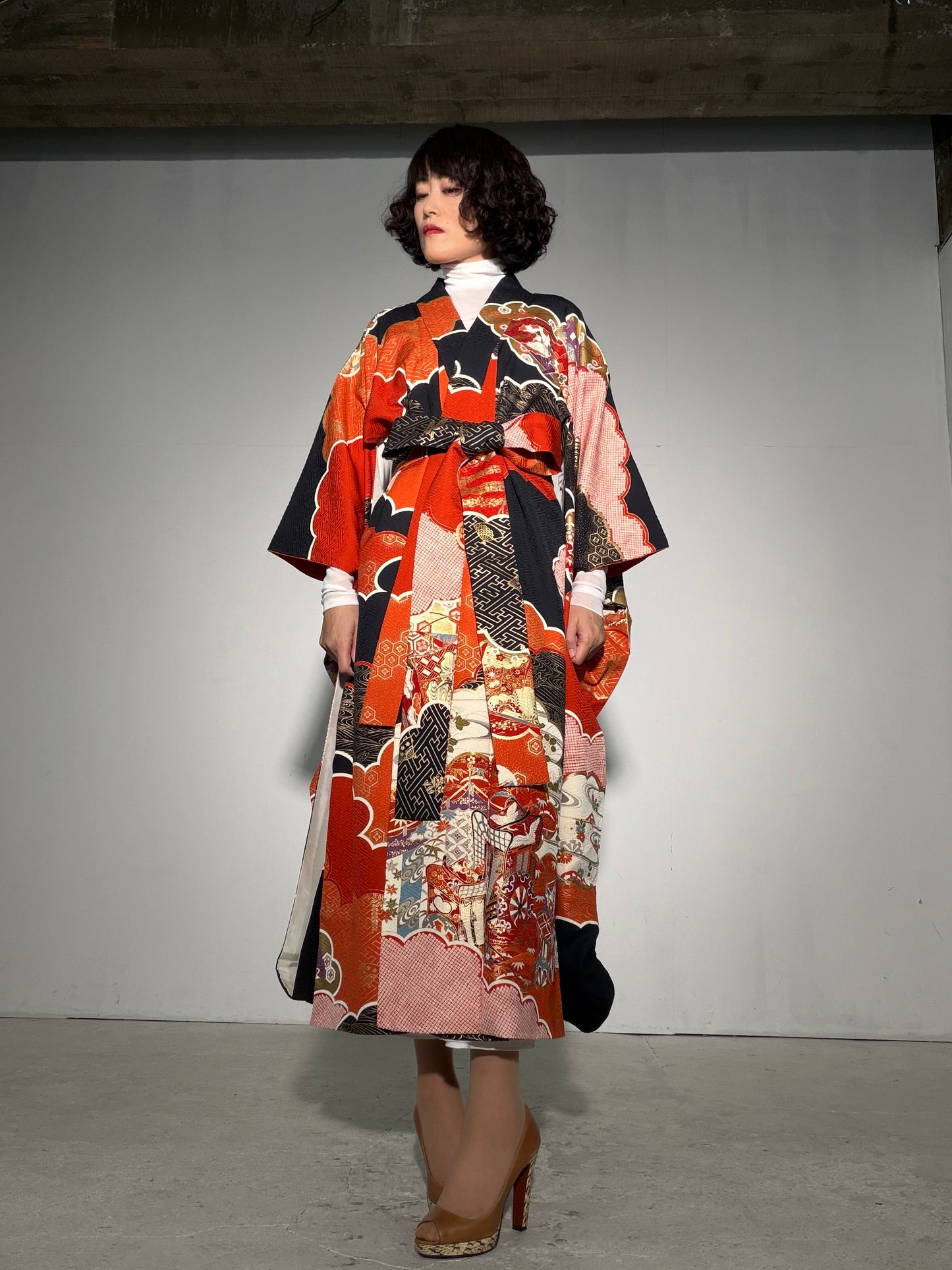 Furisode Kimono Dress Gown with String Belt – Upcycled from Vintage Japanese Kimono "red, kuro, DRE038"