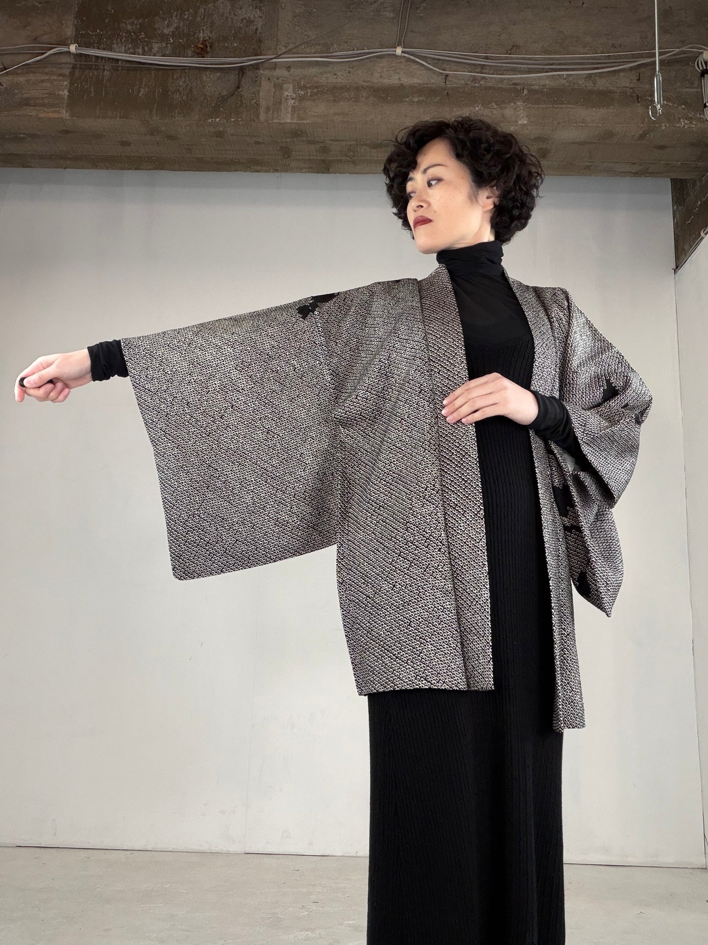 VINTAGE SHIBORI HAORI  "SIB129"