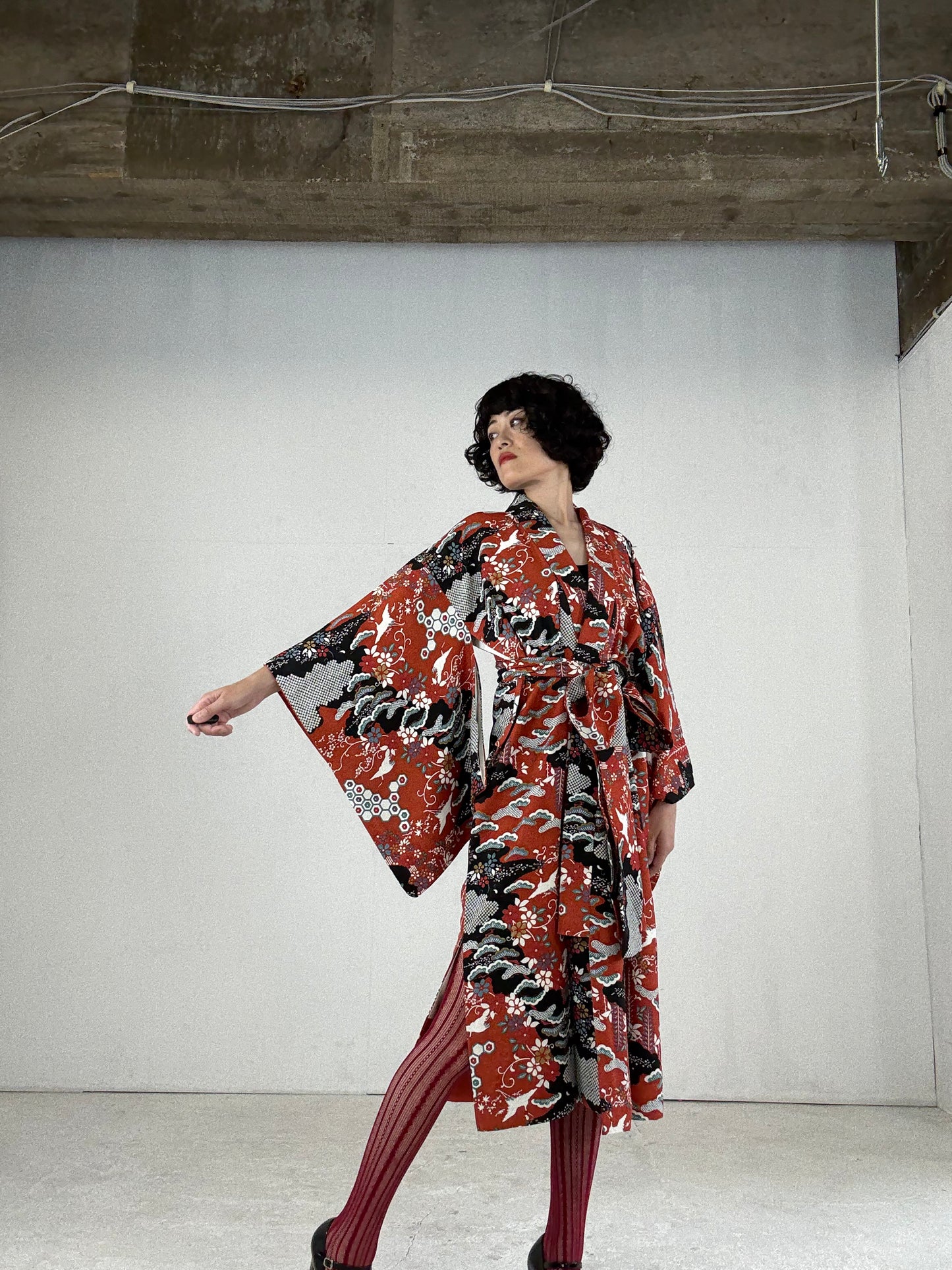 Kimono dress gown and string belt upcycled from Japanese kimono "yukigeshiki" Big Ribbon