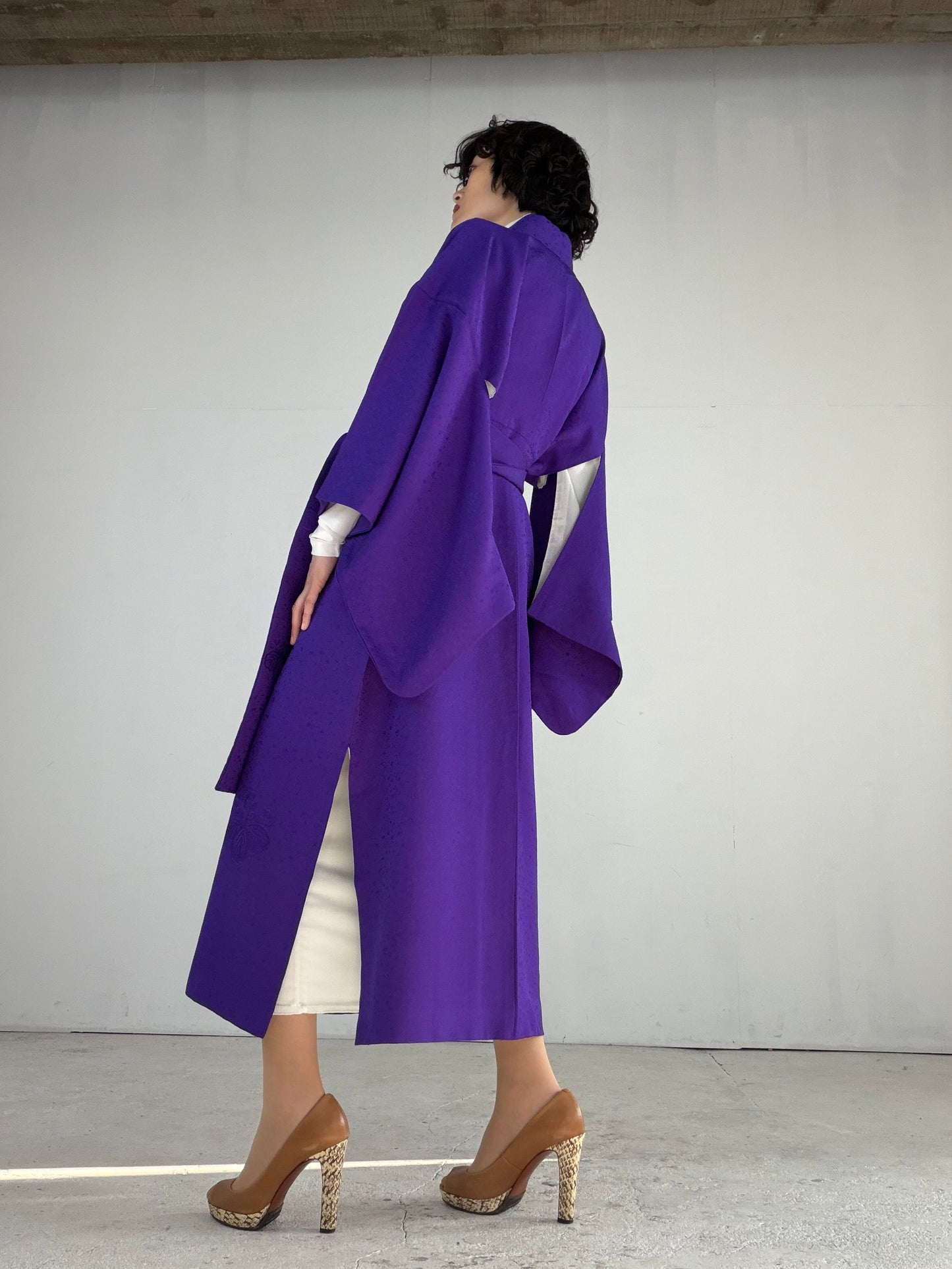 Houmongi Kimono Dress Gown with String Belt – Upcycled from Vintage Japanese Kimono "murasaki, DRE031"